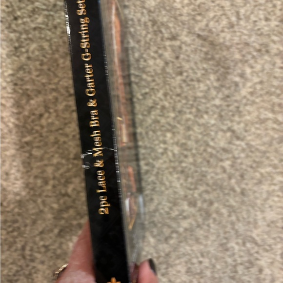 NEW 2 piece lace and mesh bra and garter g-string set size small/medium - Picture 2 of 3